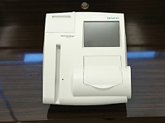 糖尿病検査装置(HbA1c)